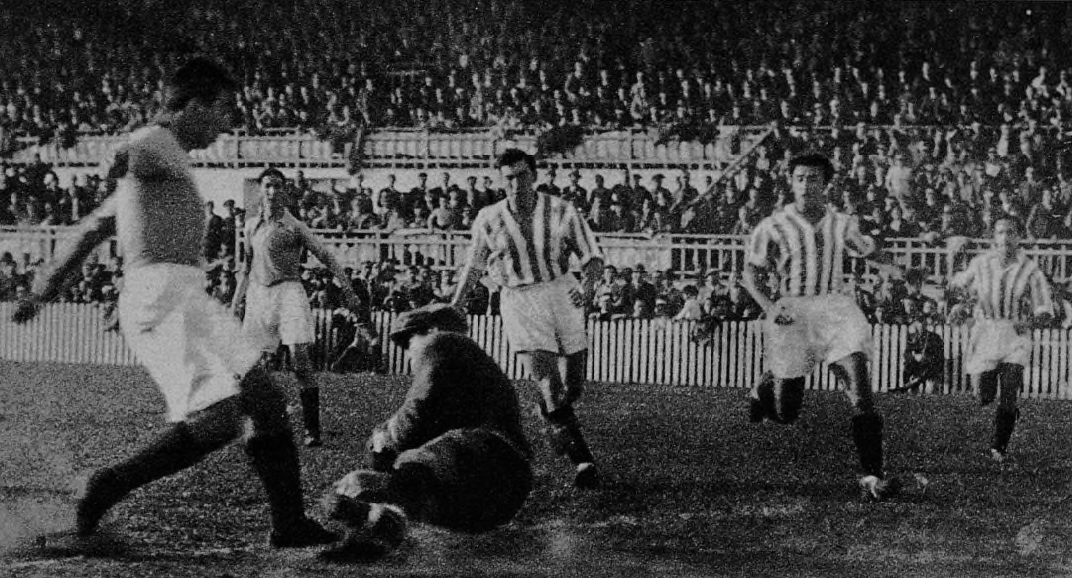 Oviedo 0 Betis 1. Lángara y Urquiaga. 1935